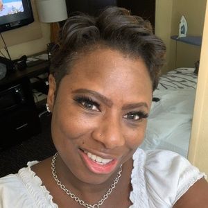 Meet your Posher, Cheryl